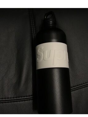 Supreme SIGG CYD 1L water bottle Black